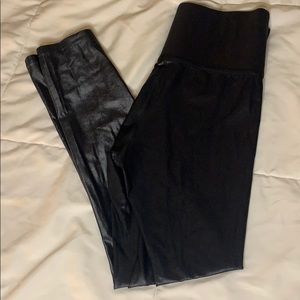 Carbon38 Takara Legging High-Waisted
